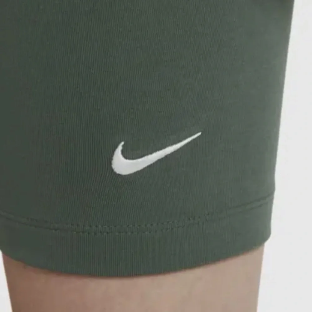 Nike Women's Sportswear Essential 10” Bike Shorts Tights olive Green size XS - Picture 3 of 10